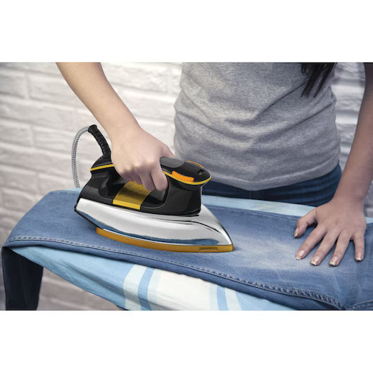Black & Decker F550 1200W Heavyweight Dry Iron